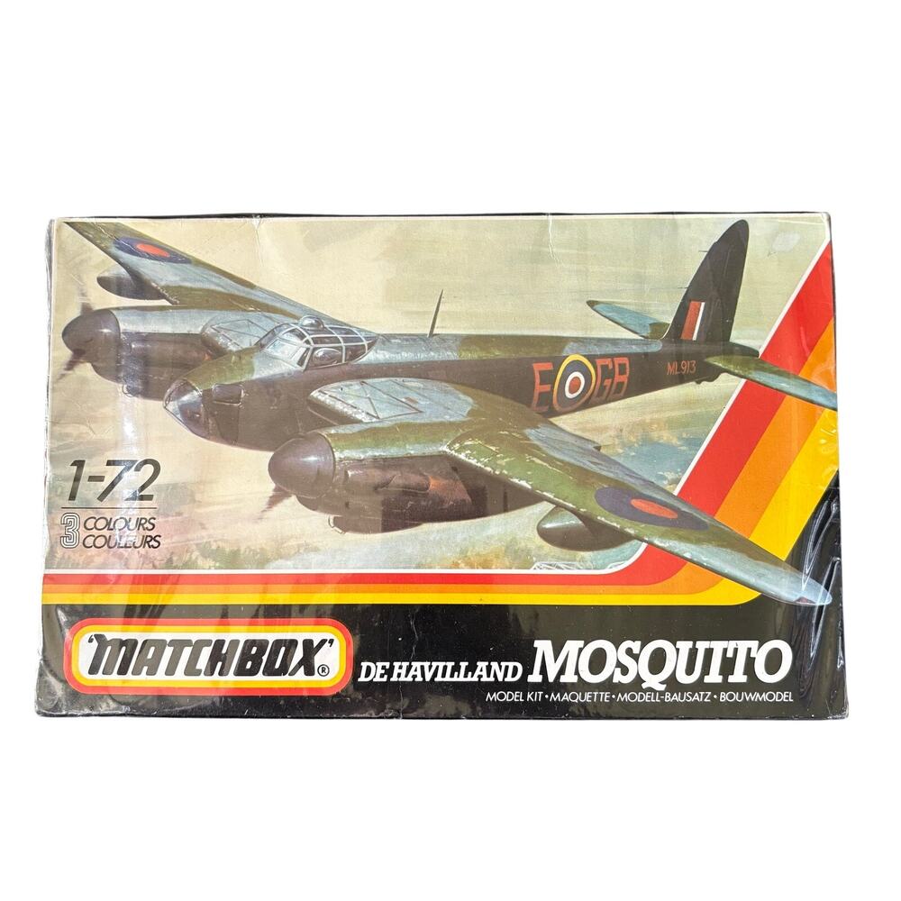 Matchbox De Havilland Mosquito PK-116 Vintage Model Kit - 1/72 - 1980's Airplane